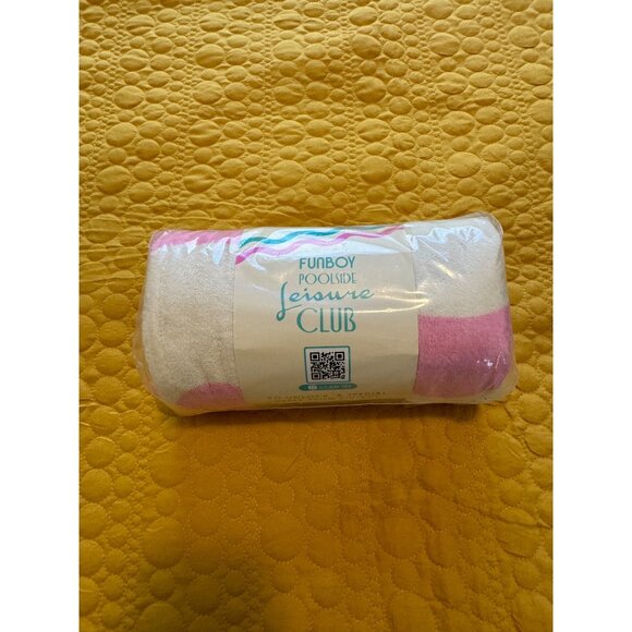 Funboy Poolside Leisure Club Beach Towel 68"x30" 100% Cotton Pink & White NEW - Picture 2 of 6